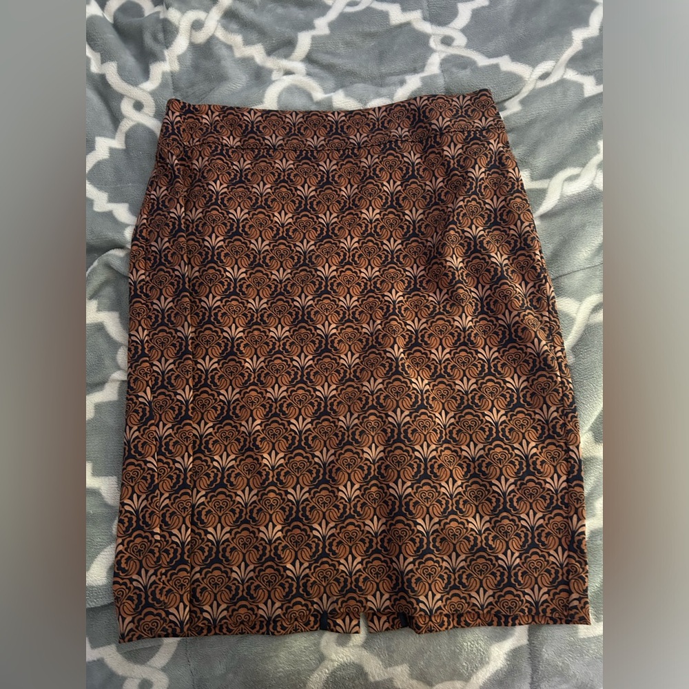 brown pattern skirt